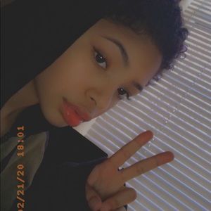 Meet your Posher, Jaz